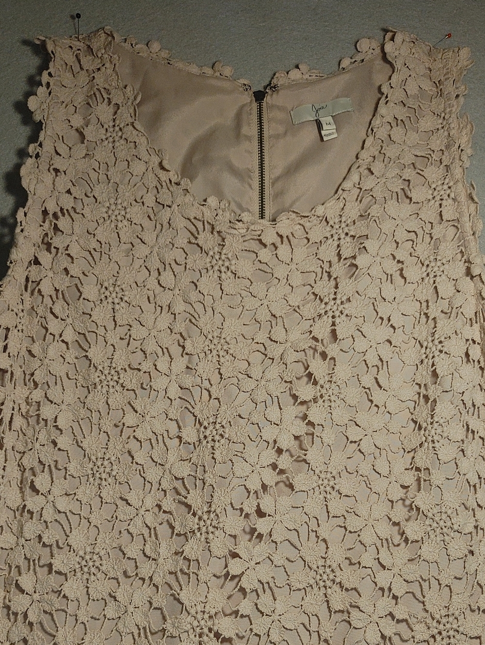 Joie Crocheted Sleeveless Beige Back Zip Top Size M